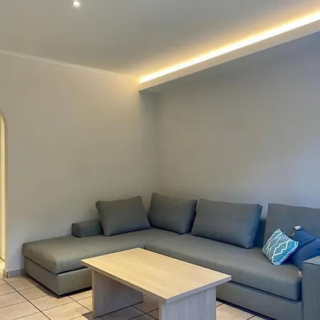 Callisto Beach מלון